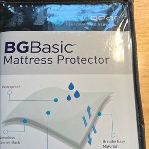 Mattress Protector - Waterproof and Breathable